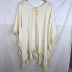 Anthropologie OTHERS FOLLOW Cream Fringe Poncho One Size Womens Boho Lagenlook